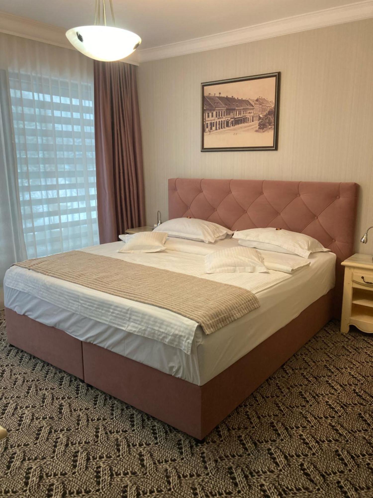 Hotel Roser House Boutique - Pe Malul Lacului Colibiţa 객실 사진
