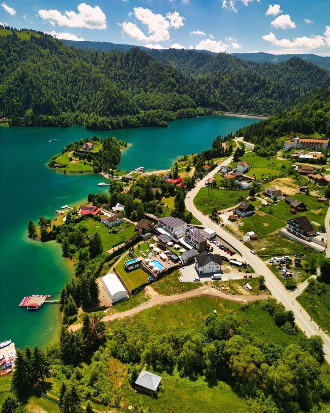 Hotel Roser House Boutique - Pe Malul Lacului Colibiţa 외부 사진